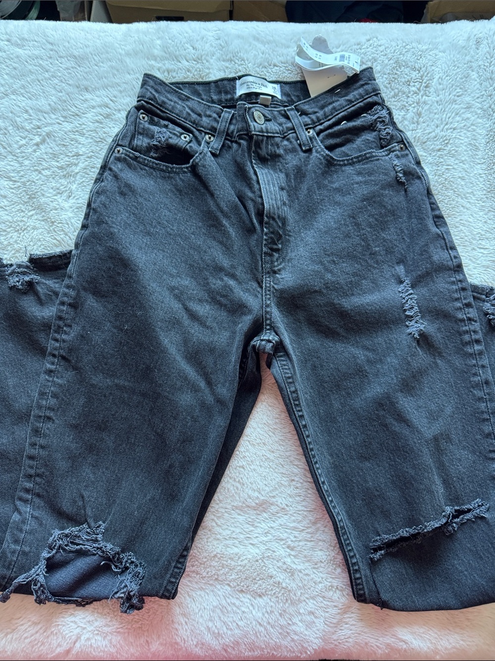 Abercrombie & Fitch The 90s Straight Ultra High Rise Black Distressed Jeans 26